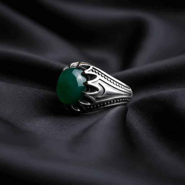 انگشتر نقره مردانه عیار ۹۲۵ با عقیق سبز