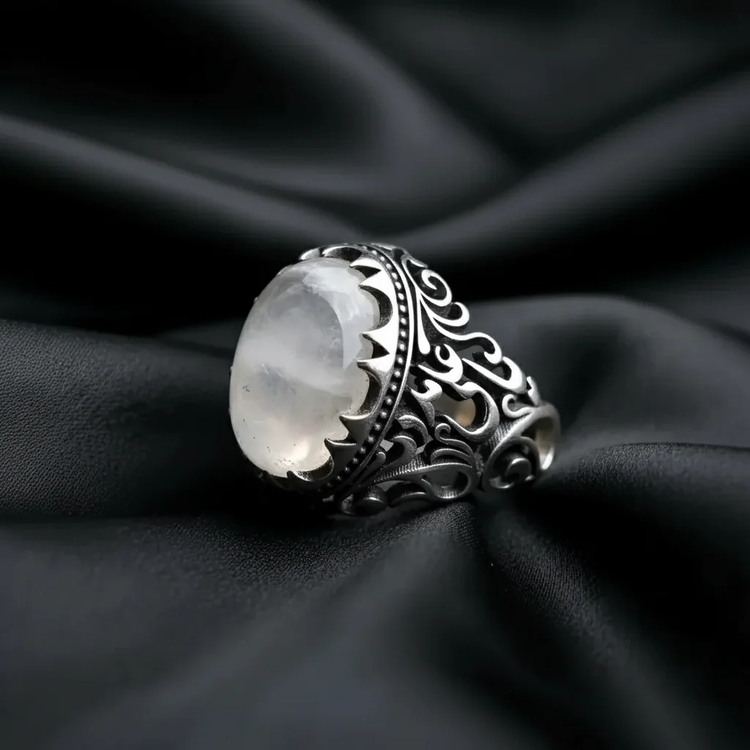 انگشتر مردانه نقره طرح فیلی منقش به یا علی مدد با سنگ در نجف