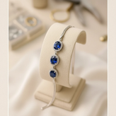 خرید دستبند سه نگینه یاقوت کبود زنانه از گالری نقره بقیع