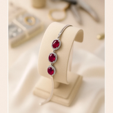 خرید دستبند سه نگینه عقیق سرخ زنانه از گالری نقره بقیع