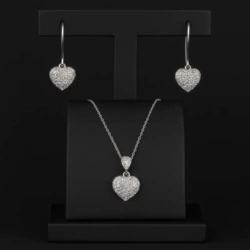 نیم ست زنانه نقره عیار ۹۲۵ آبکاری رادیوم طرح قلب نگیندار