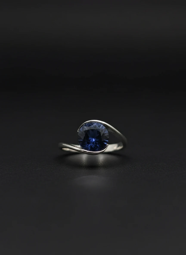 خرید انگشتر زنانه یاقوت کبود