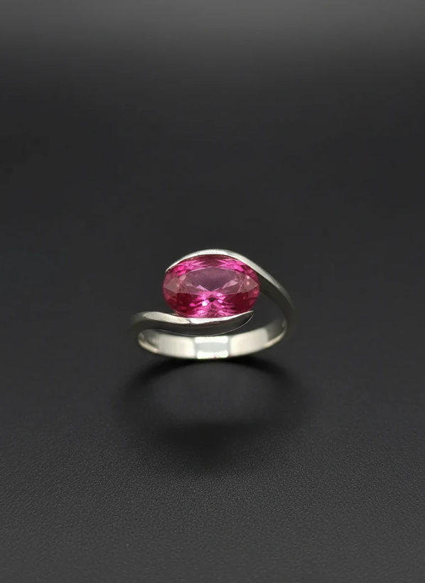 خرید انگشتر زنانه نقره عیار ۹۲۵ آبکاری رادیوم سنگ یاقوت سرخ