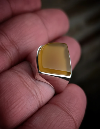 خرید انگشتر نقطه عقیق زرد