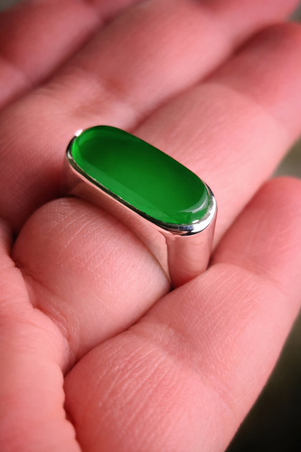 انگشتر مردانه طرح کپسولی عقیق سبز