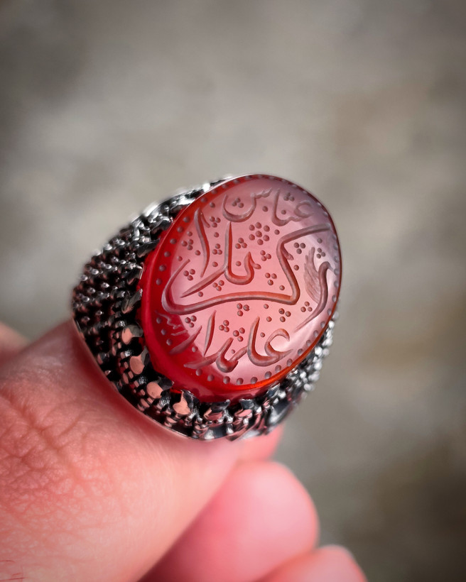 انگشتر مردانه با عقیق حکاکی شده